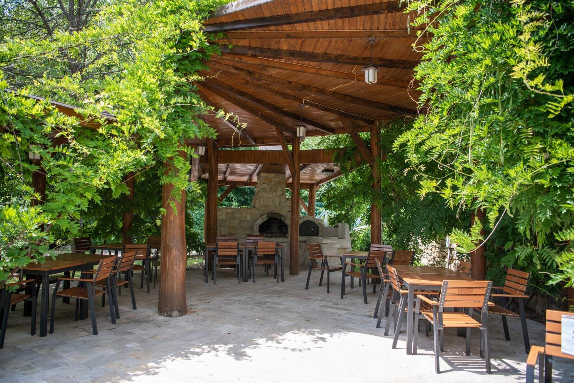 Hotel Cetatuia Măgura Exterior foto